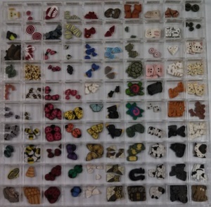 animal buttons (52K)